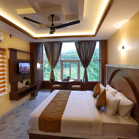 Hydel Palace Athirappilly By Bestinn Leisure Exterior foto