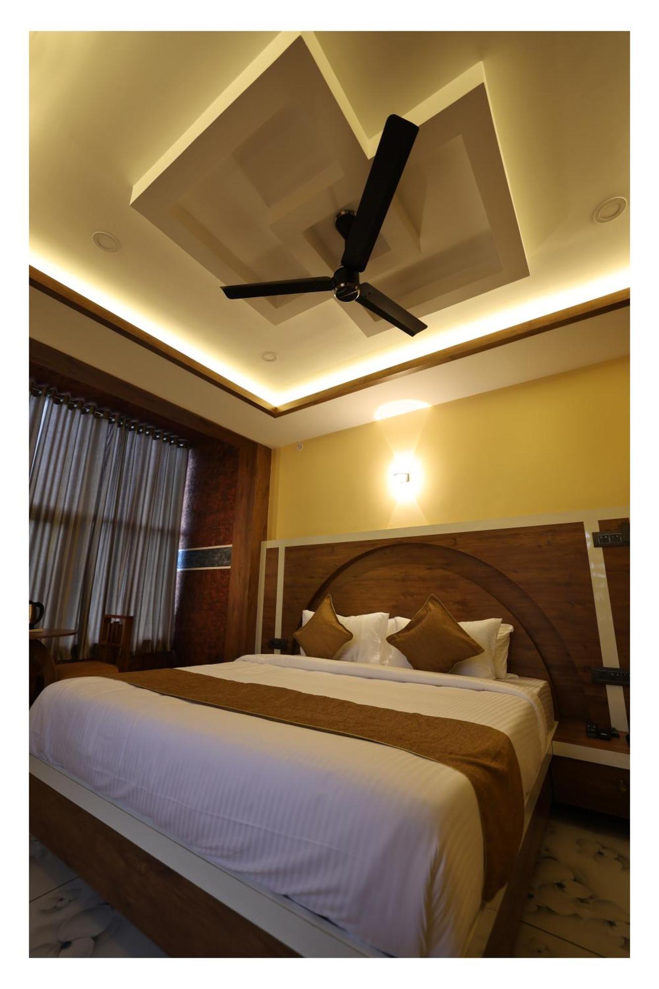 Hydel Palace Athirappilly By Bestinn Leisure Exterior foto